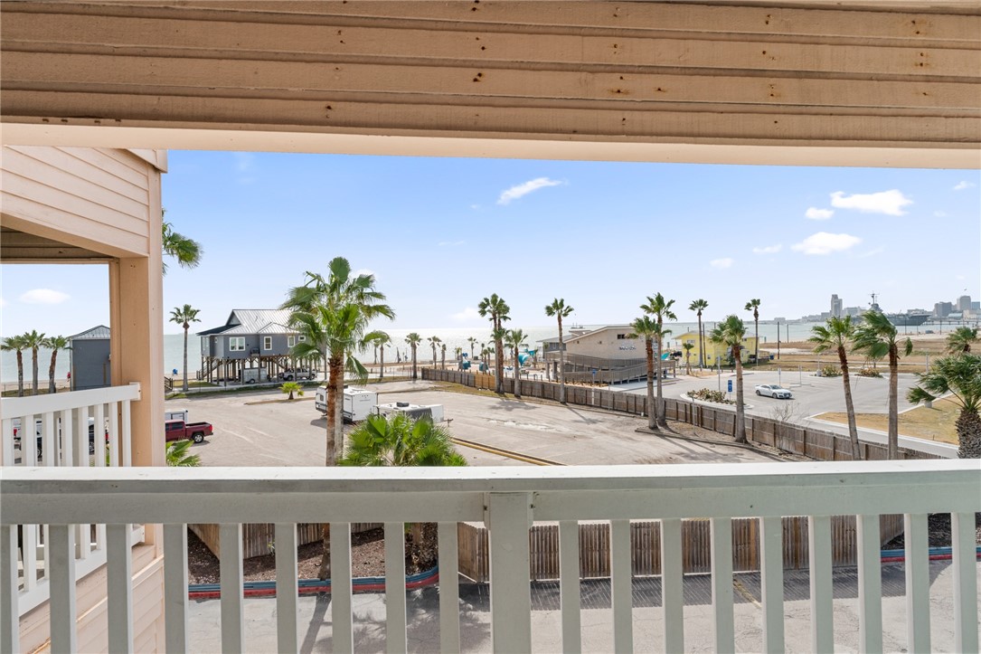 3938 Surfside Blvd 1240 Property Photo 11