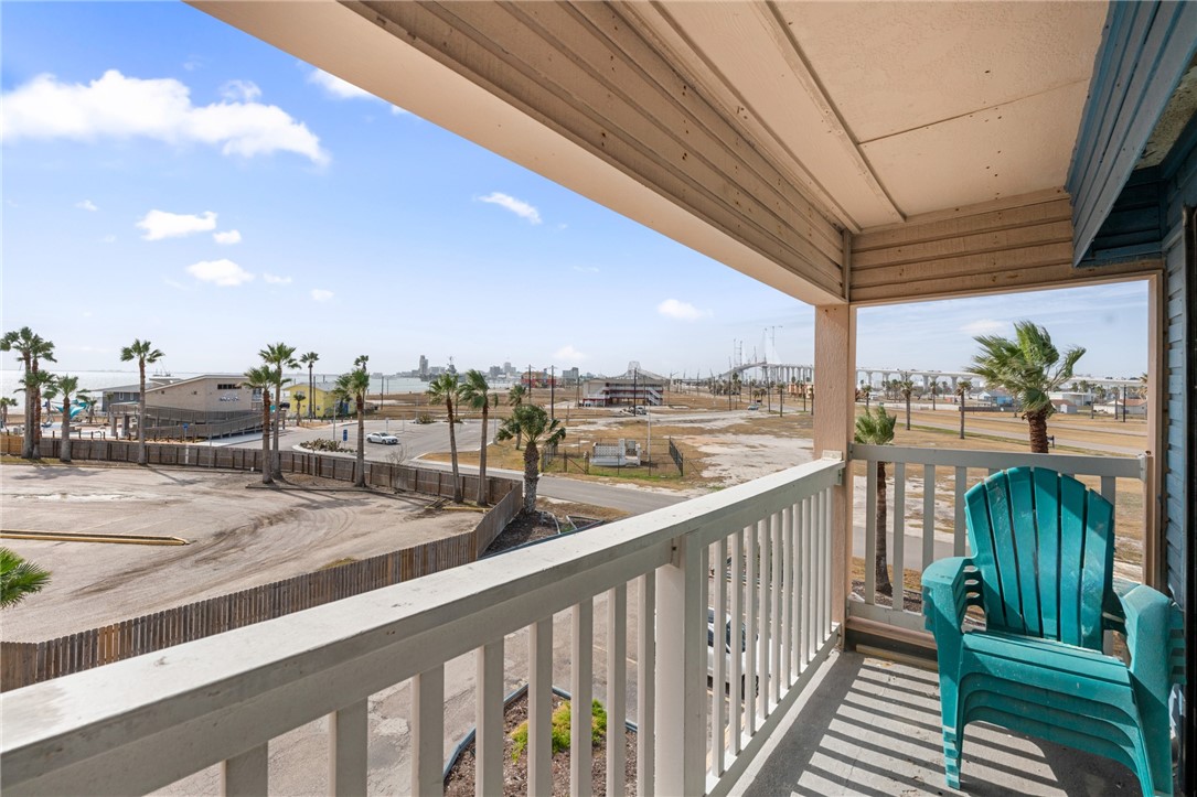 3938 Surfside Blvd 1240 Property Photo 12