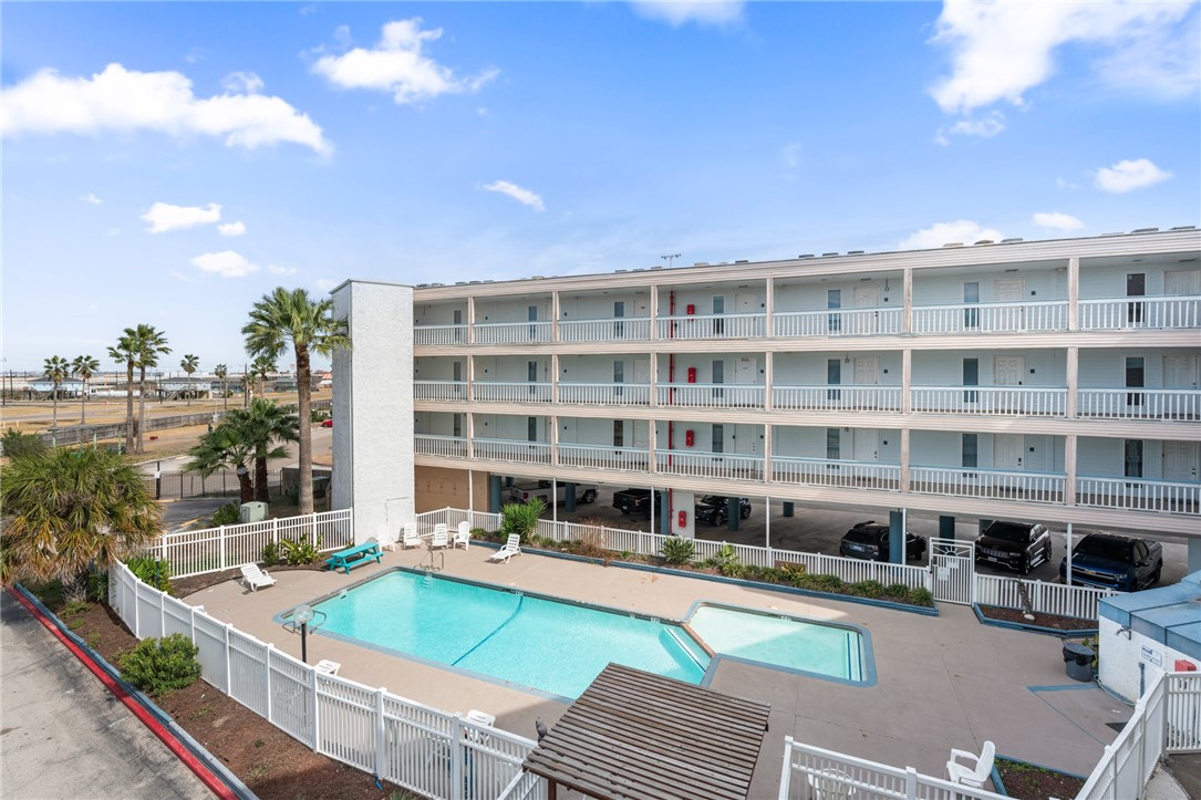 3938 Surfside Blvd 1240 Property Photo 13