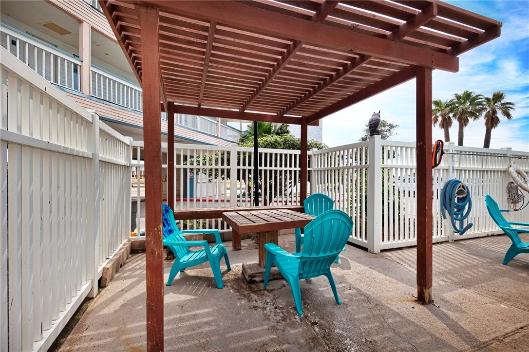 3938 Surfside Blvd 1240 Property Photo 15