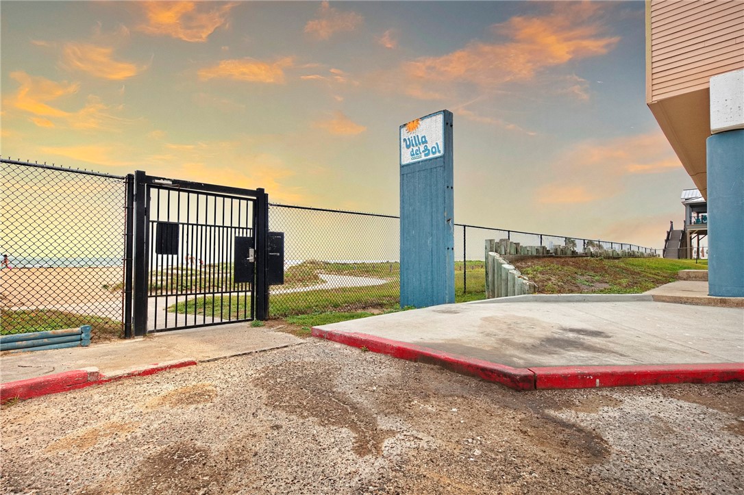 3938 Surfside Blvd 1240 Property Photo 20