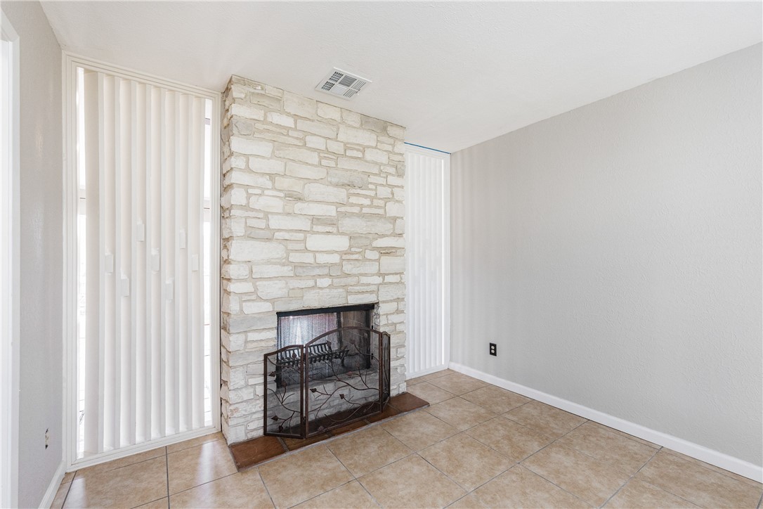 3935 Monta Dr Property Photo 4