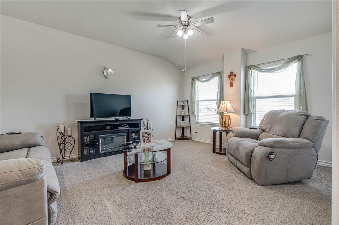4704 Paluxy Trail Property Photo 22