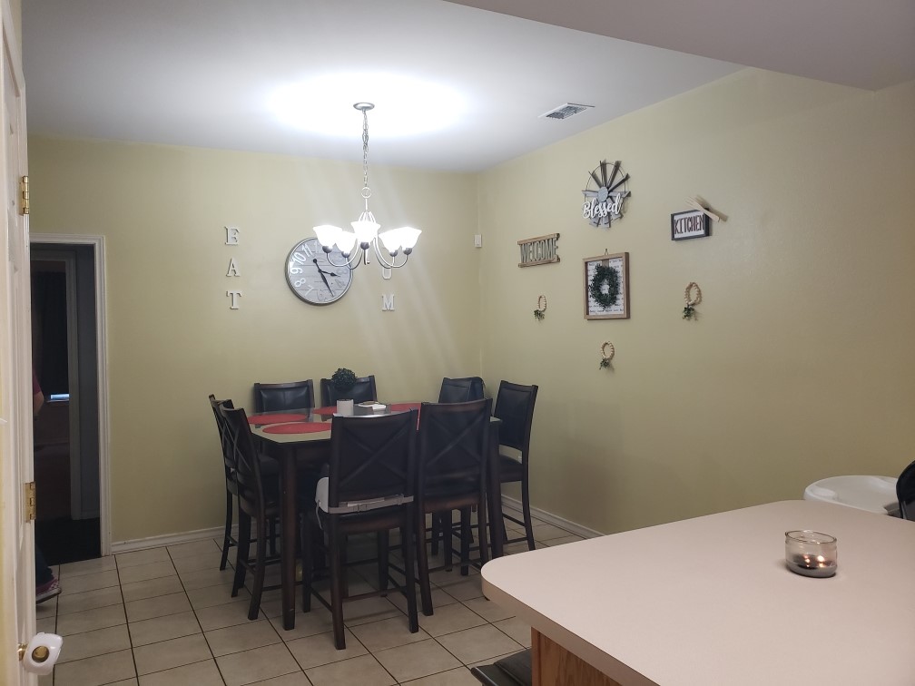 2016 Westwood Dr Property Photo 4