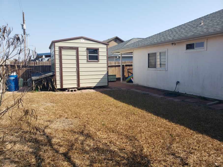 2016 Westwood Dr Property Photo 17