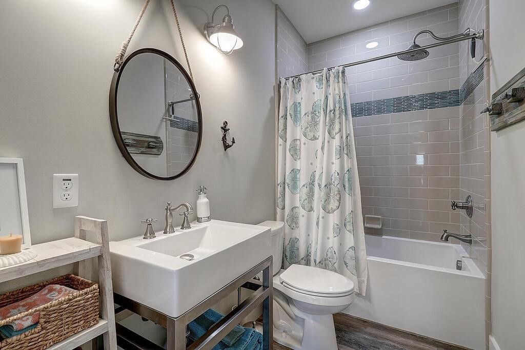 279 Beachwalk Property Photo 28