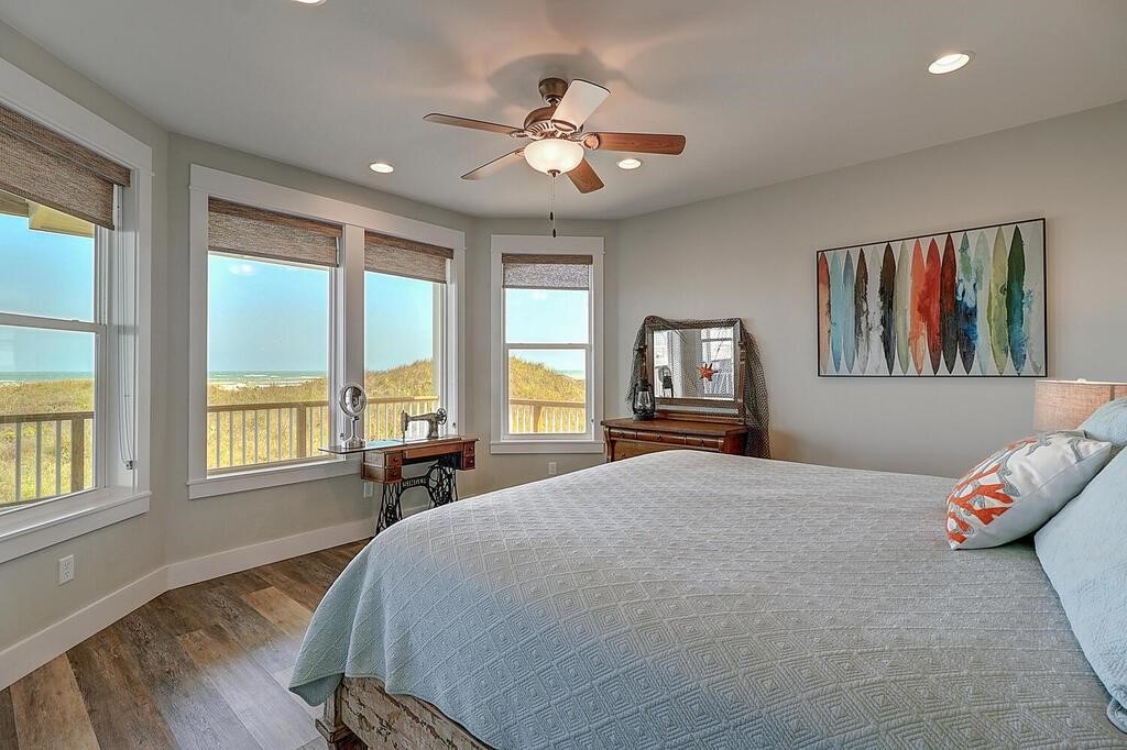 279 Beachwalk Property Photo 31
