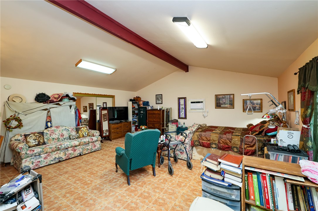 5922 Solomon Property Photo 10