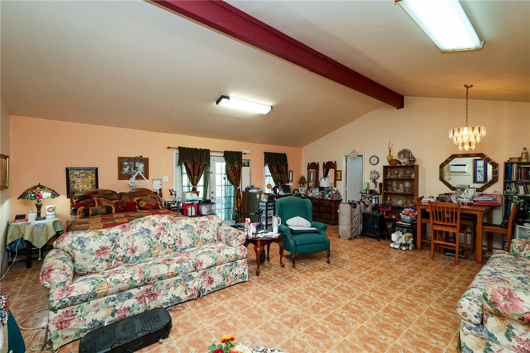 5922 Solomon Property Photo 11