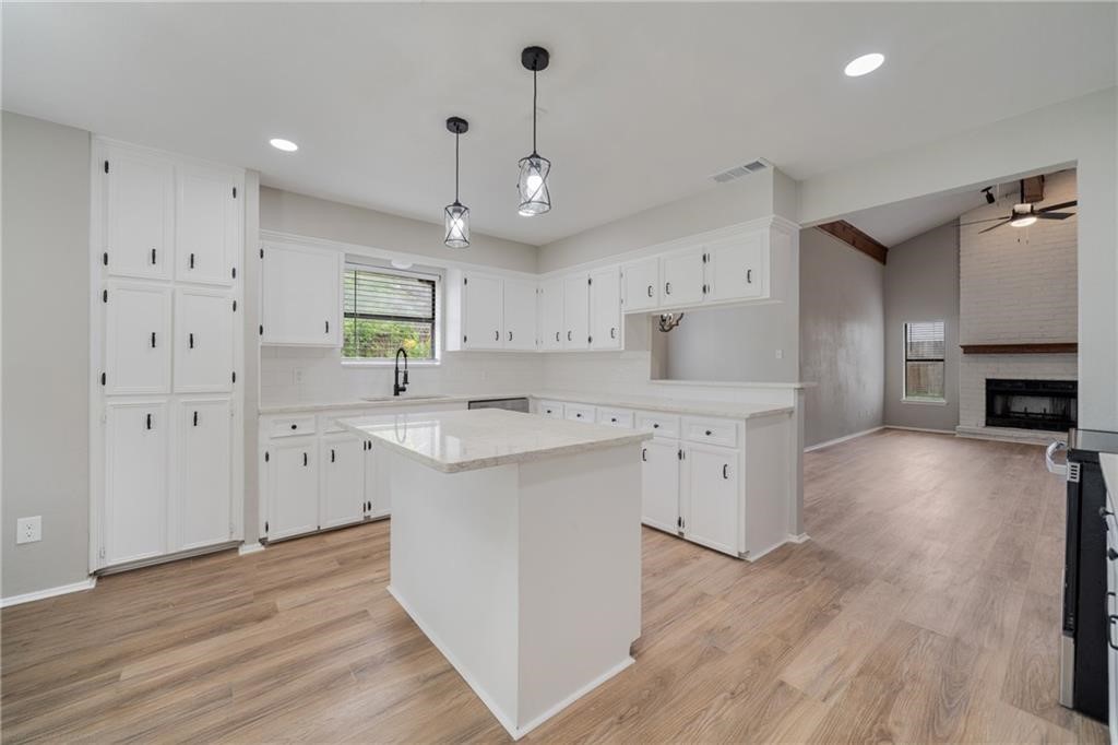 13801 River Canyon Dr Property Photo 11