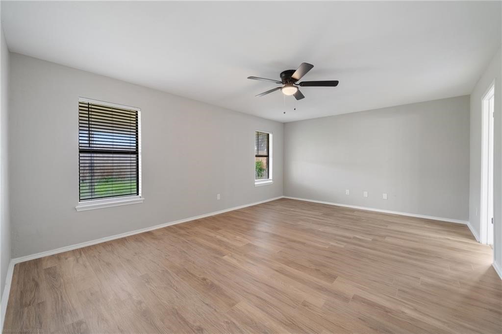 13801 River Canyon Dr Property Photo 15