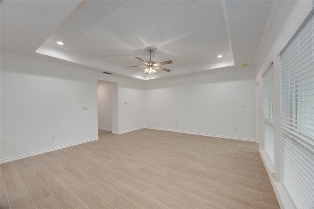 6209 Olivia St Property Photo 11