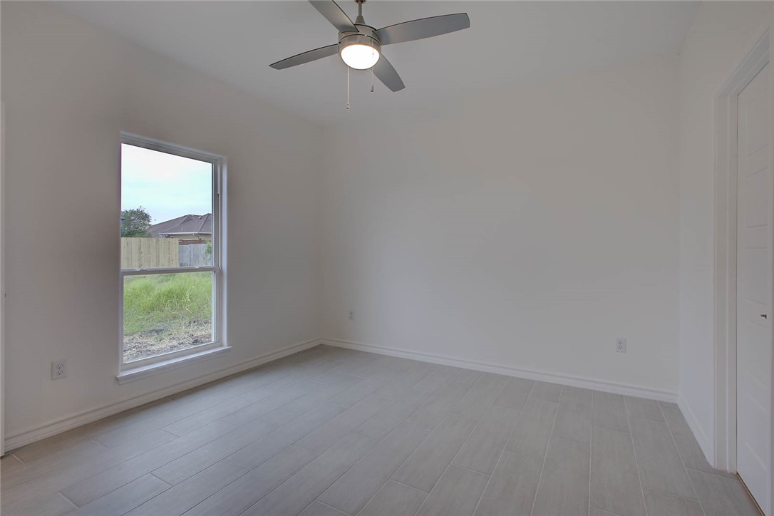 6213 Olivia St Property Photo 21