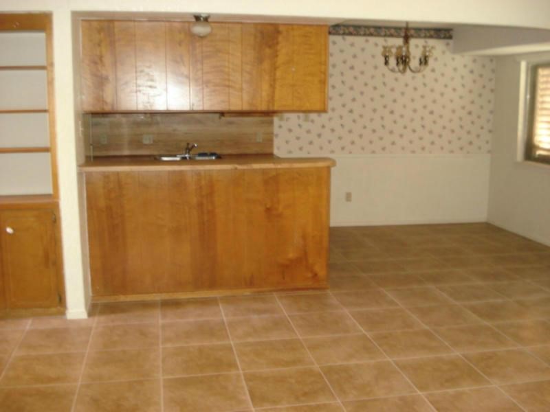 2222 Meadowgrove Dr Property Photo 3