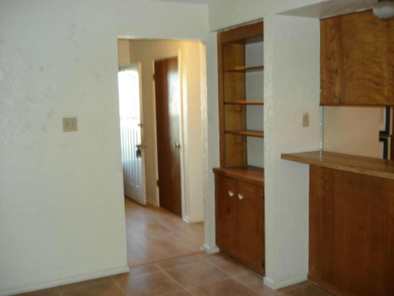 2222 Meadowgrove Dr Property Photo 8
