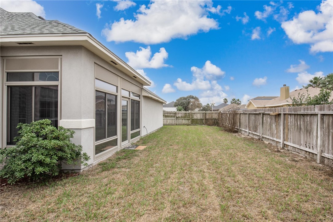 15325 Dasmarinas Dr Property Photo 25