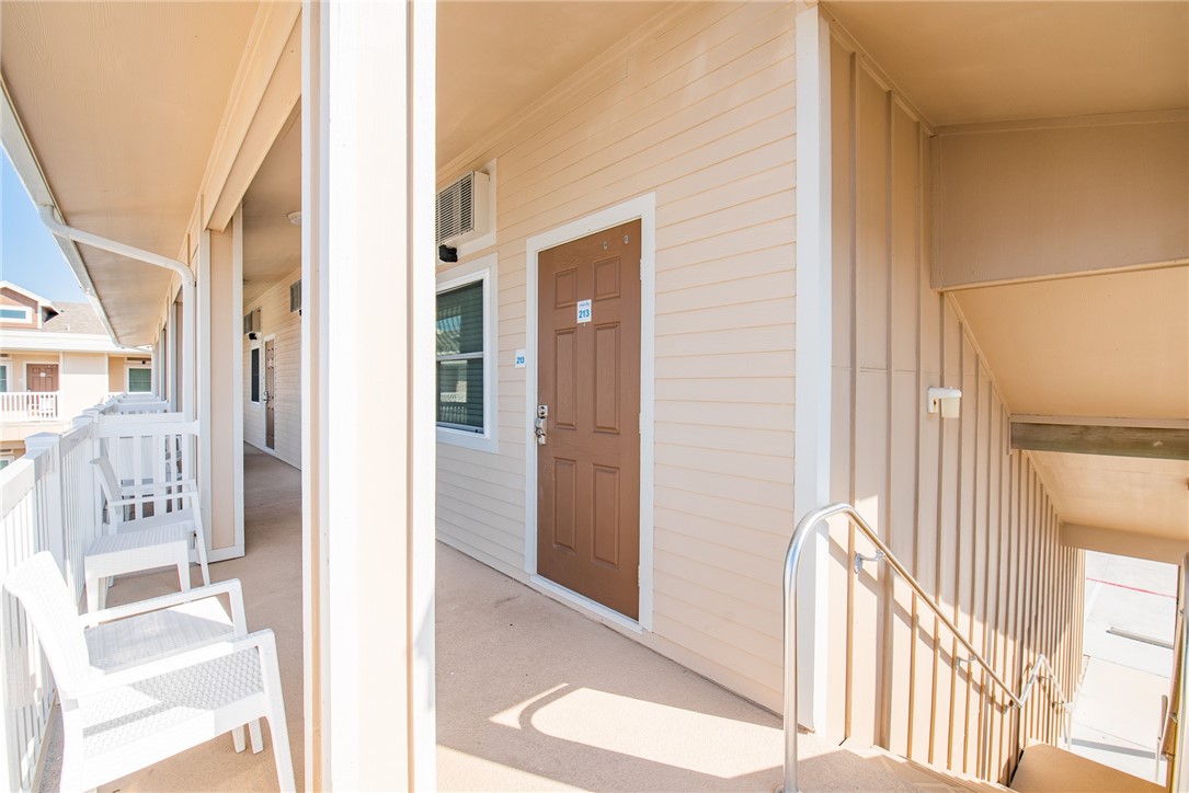 15034 Aruba Dr 213 Property Photo 2
