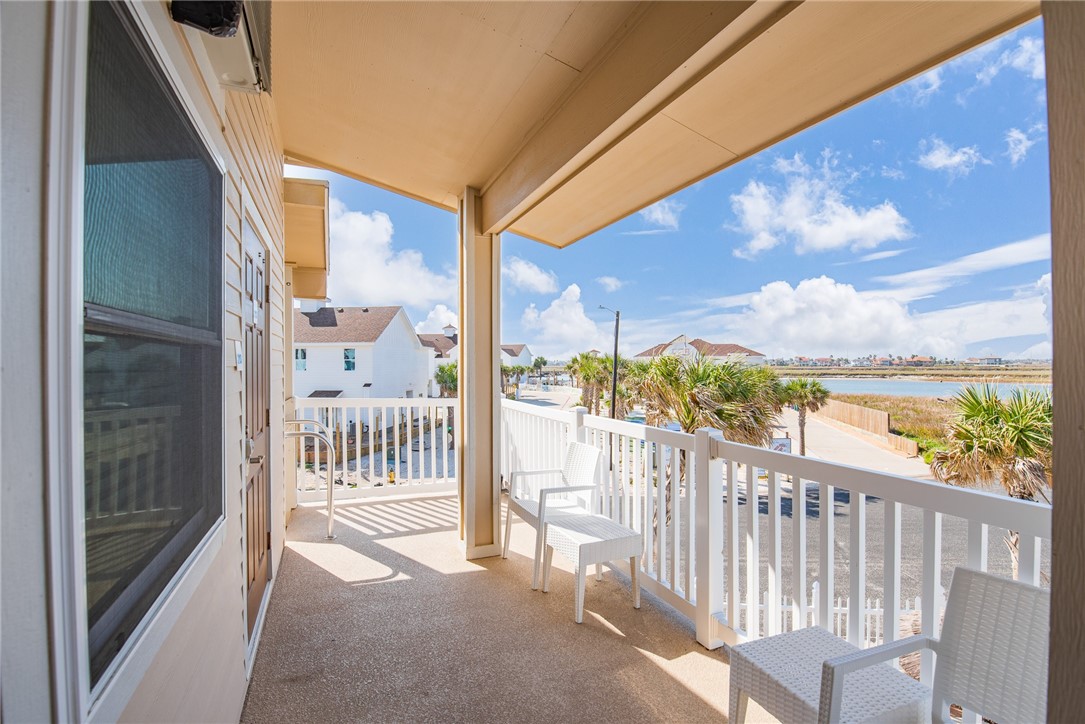 15034 Aruba Dr 213 Property Photo 4