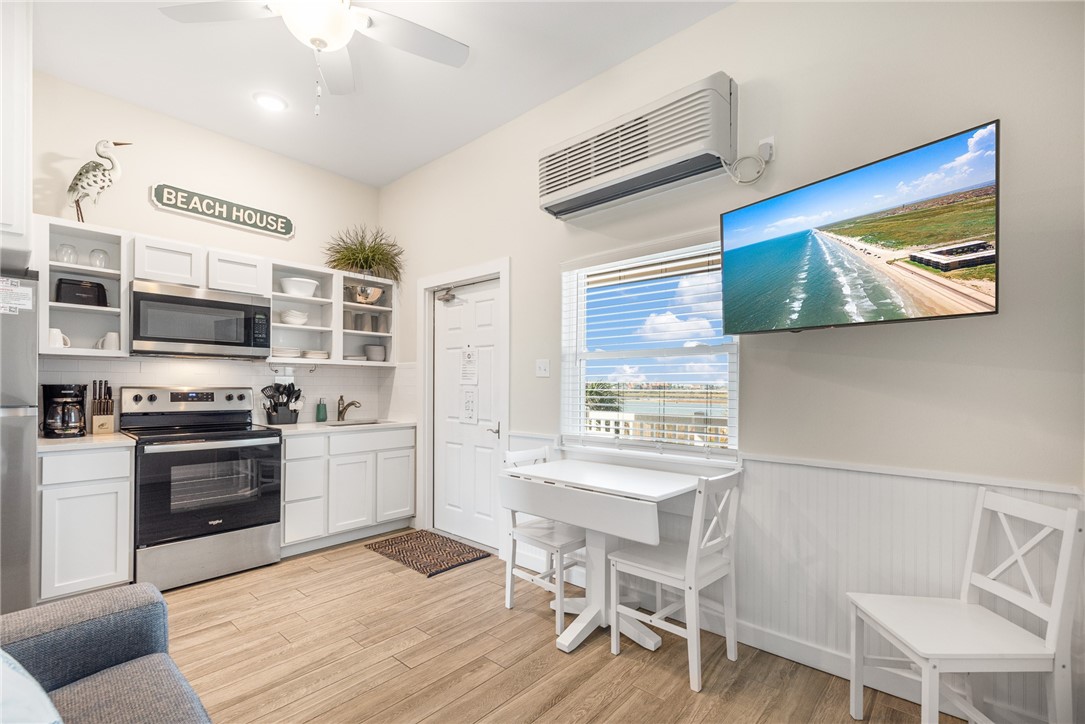 15034 Aruba Dr 213 Property Photo 11