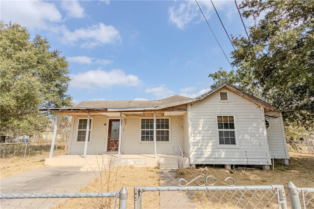 507 E Theodore St Property Photo 5