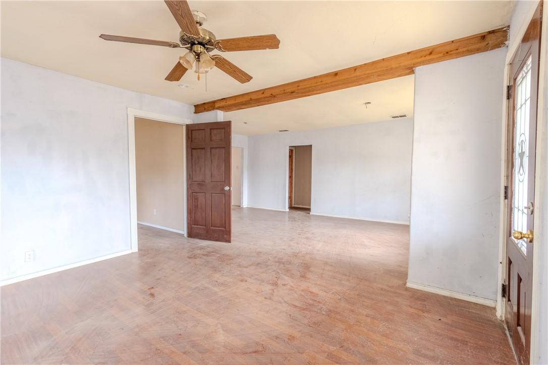 507 E Theodore St Property Photo 6