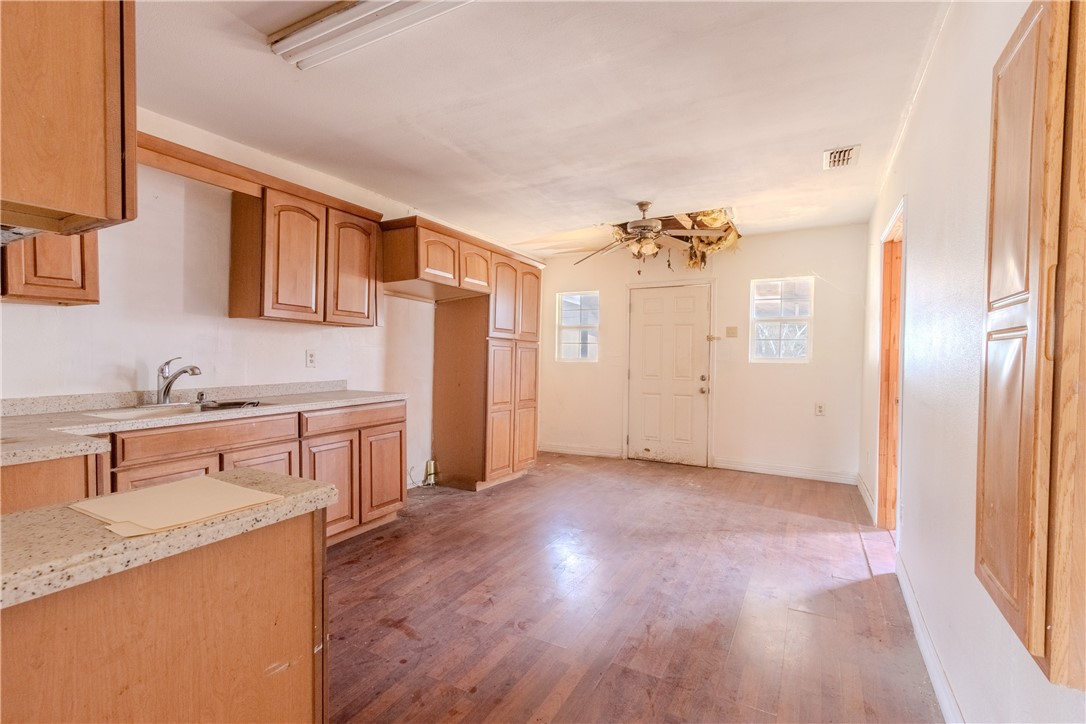 507 E Theodore St Property Photo 12