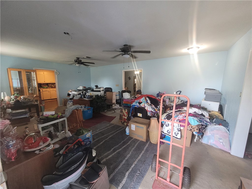 922 Oak Park Ave Property Photo 2