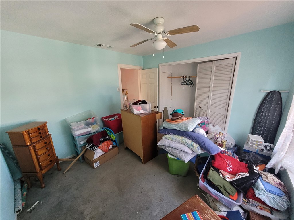922 Oak Park Ave Property Photo 14