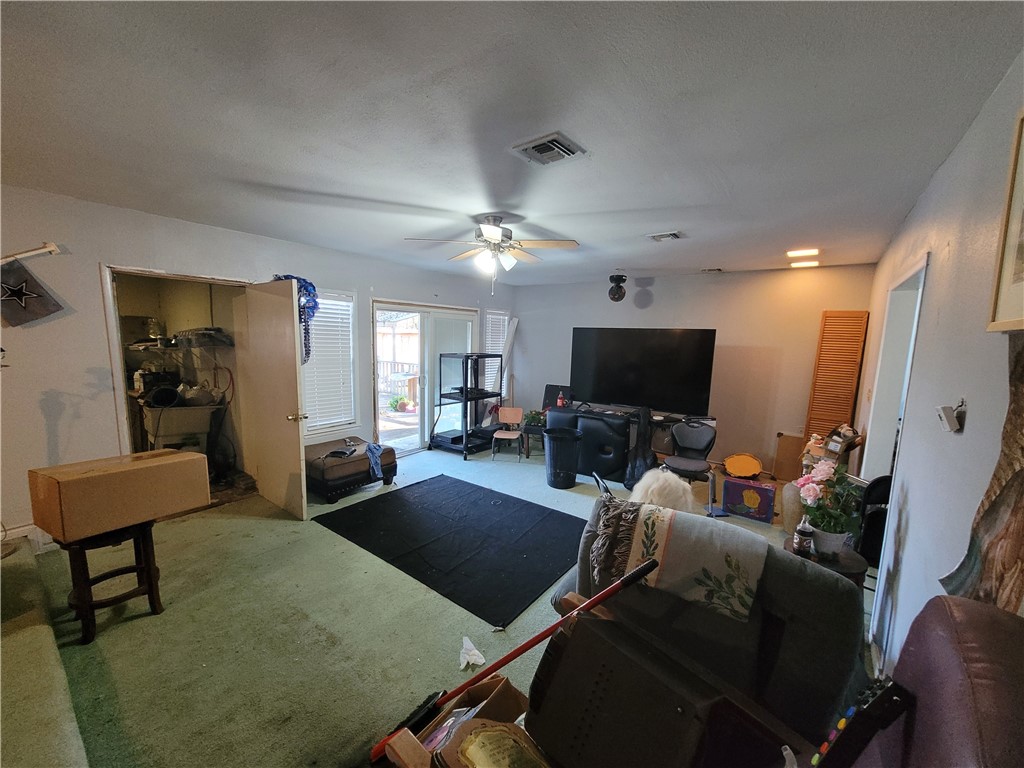 922 Oak Park Ave Property Photo 21
