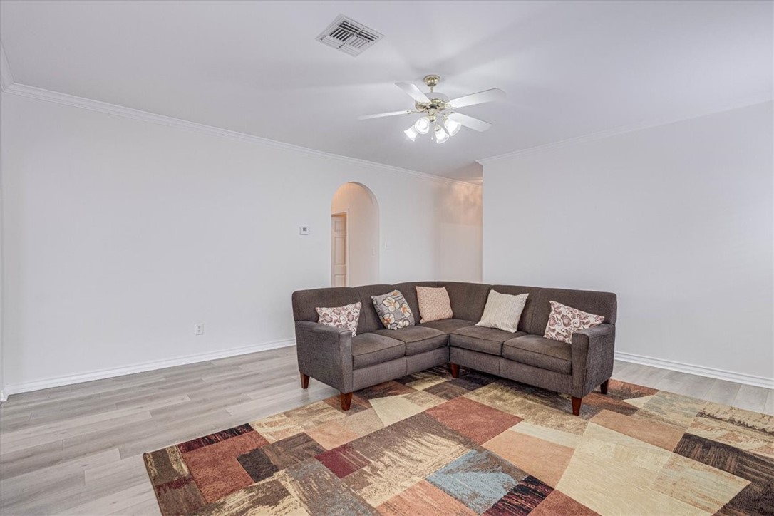 6530 Bauer Dr Property Photo 8