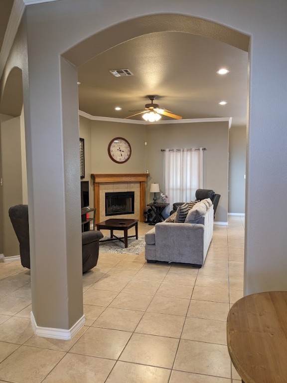 6837 Windy Creek Dr Property Photo 7