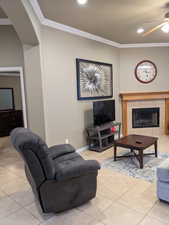 6837 Windy Creek Dr Property Photo 8