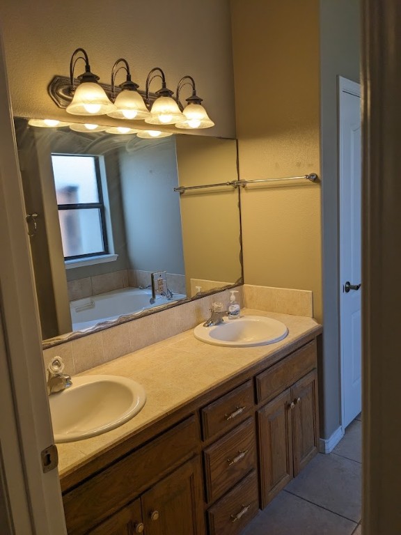 6837 Windy Creek Dr Property Photo 16