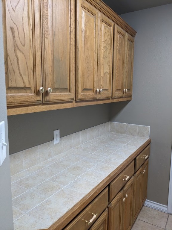 6837 Windy Creek Dr Property Photo 22