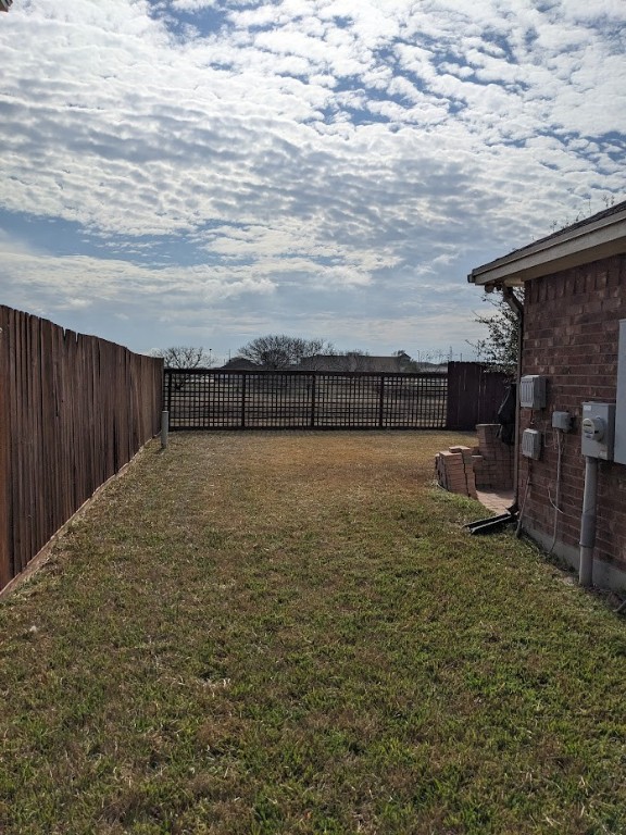 6837 Windy Creek Dr Property Photo 37