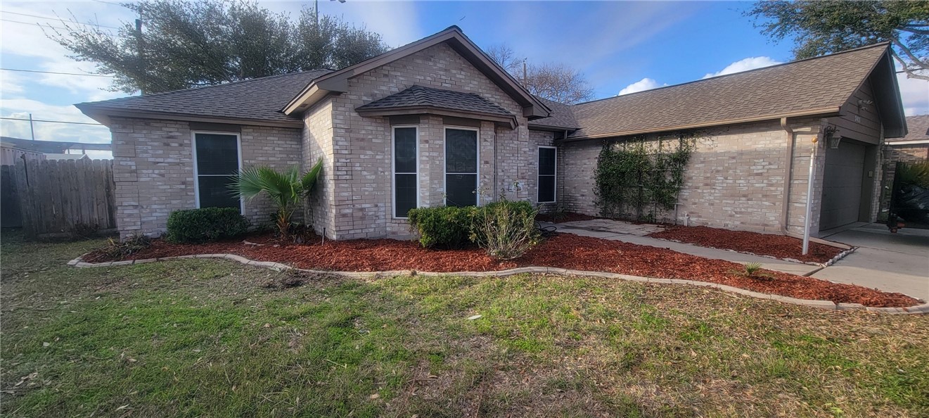 2411 Oak Brook Dr Property Photo 1