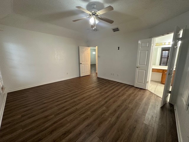 2411 Oak Brook Dr Property Photo 8