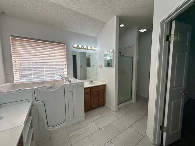 2411 Oak Brook Dr Property Photo 10