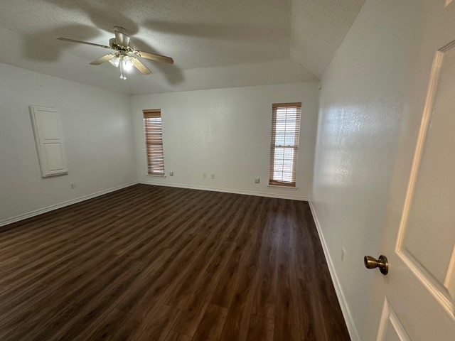 2411 Oak Brook Dr Property Photo 32