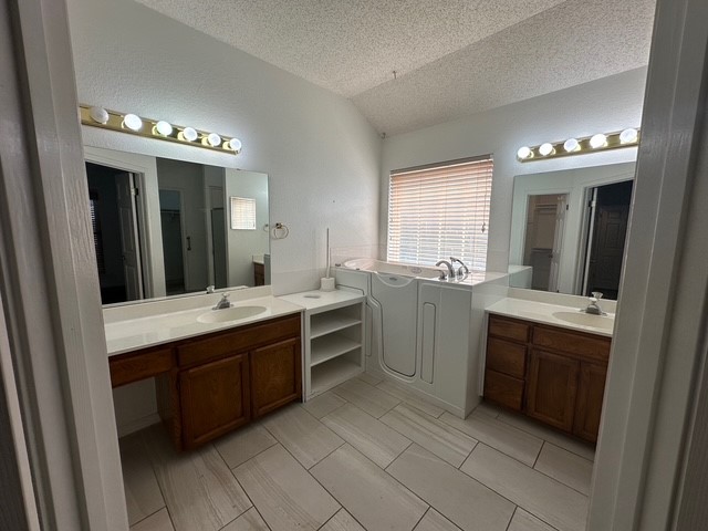 2411 Oak Brook Dr Property Photo 36