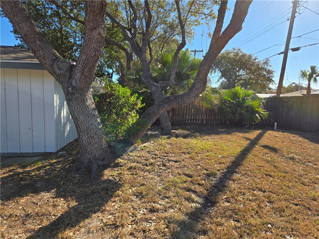 1905 Bay Ave Property Photo 20