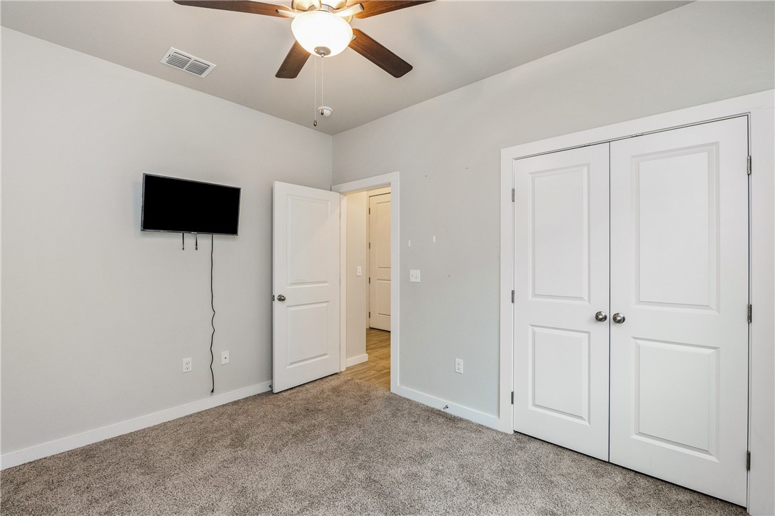 109 Highwood Dr Property Photo 12