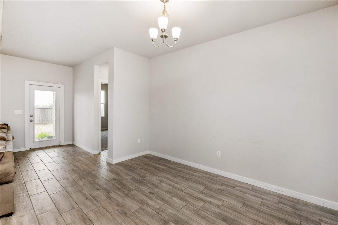 109 Highwood Dr Property Photo 24
