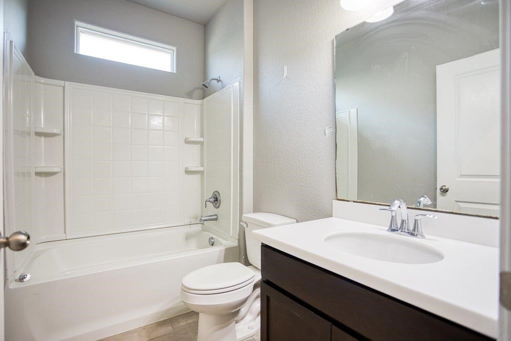 9529 Sedalia Property Photo 18