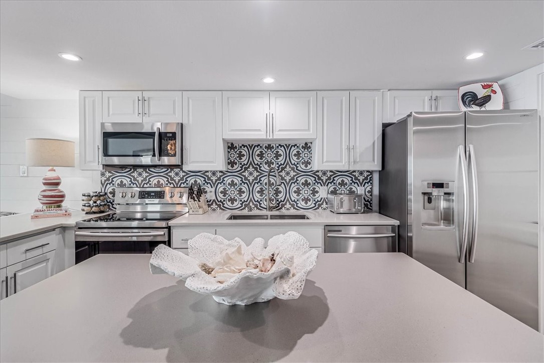 6745 Seacomber 701 Property Photo 14