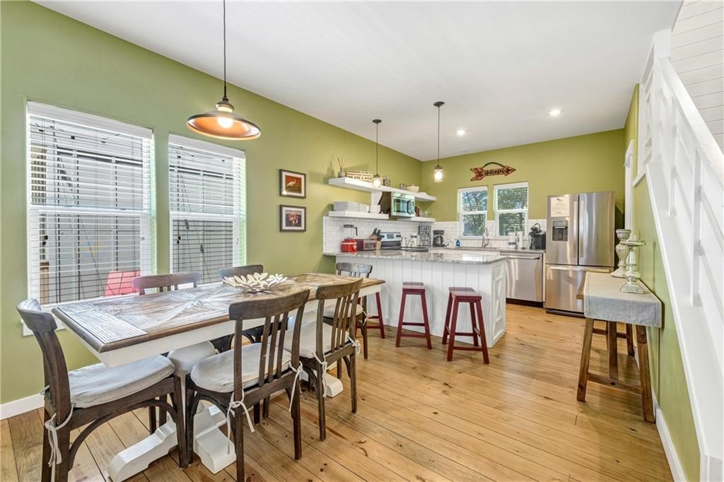 515 W Avenue C Property Photo 9