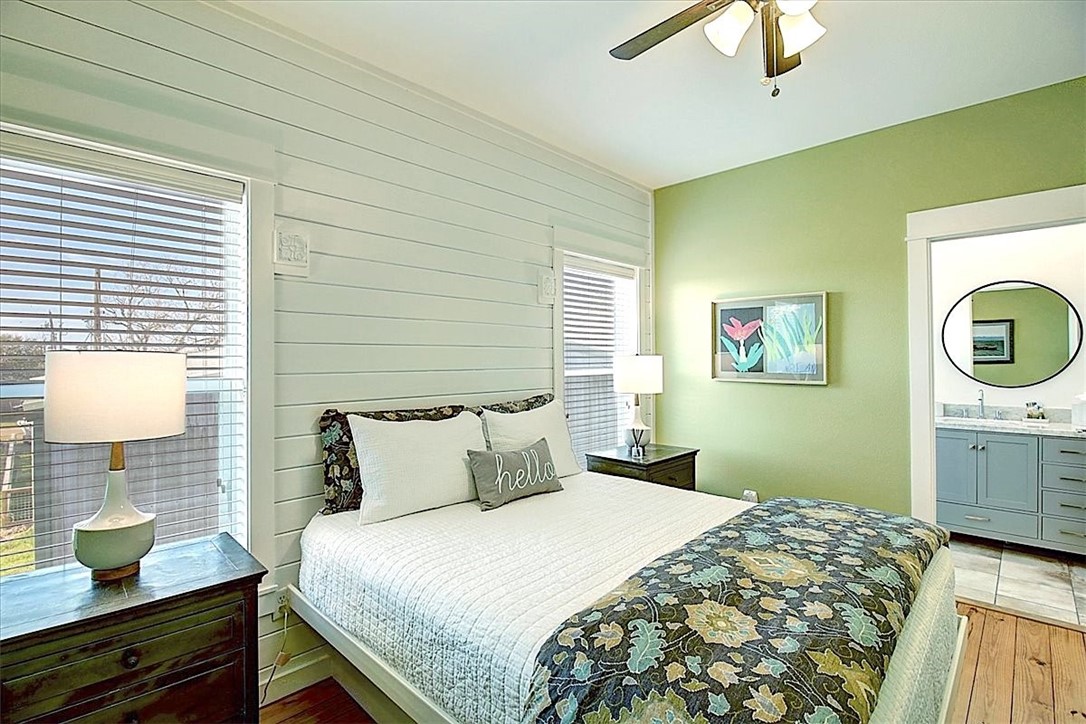 515 W Avenue C Property Photo 22