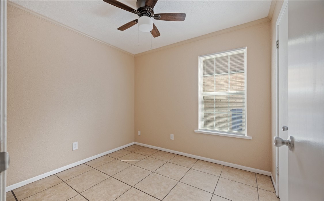 1806 Loritte Dr Property Photo 6
