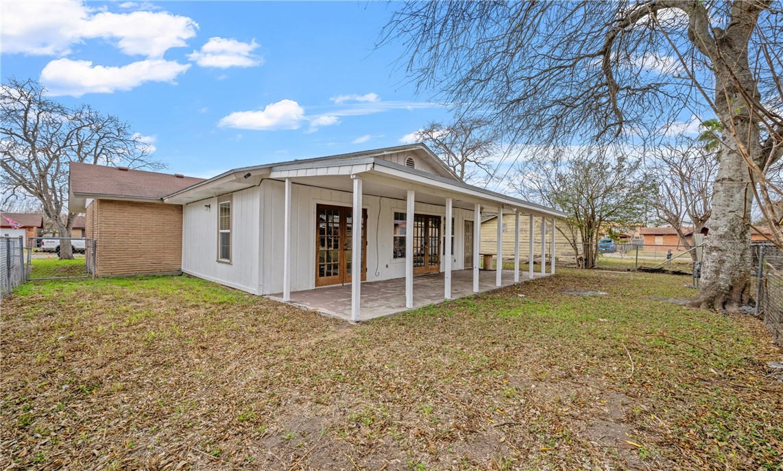 1806 Loritte Dr Property Photo 11