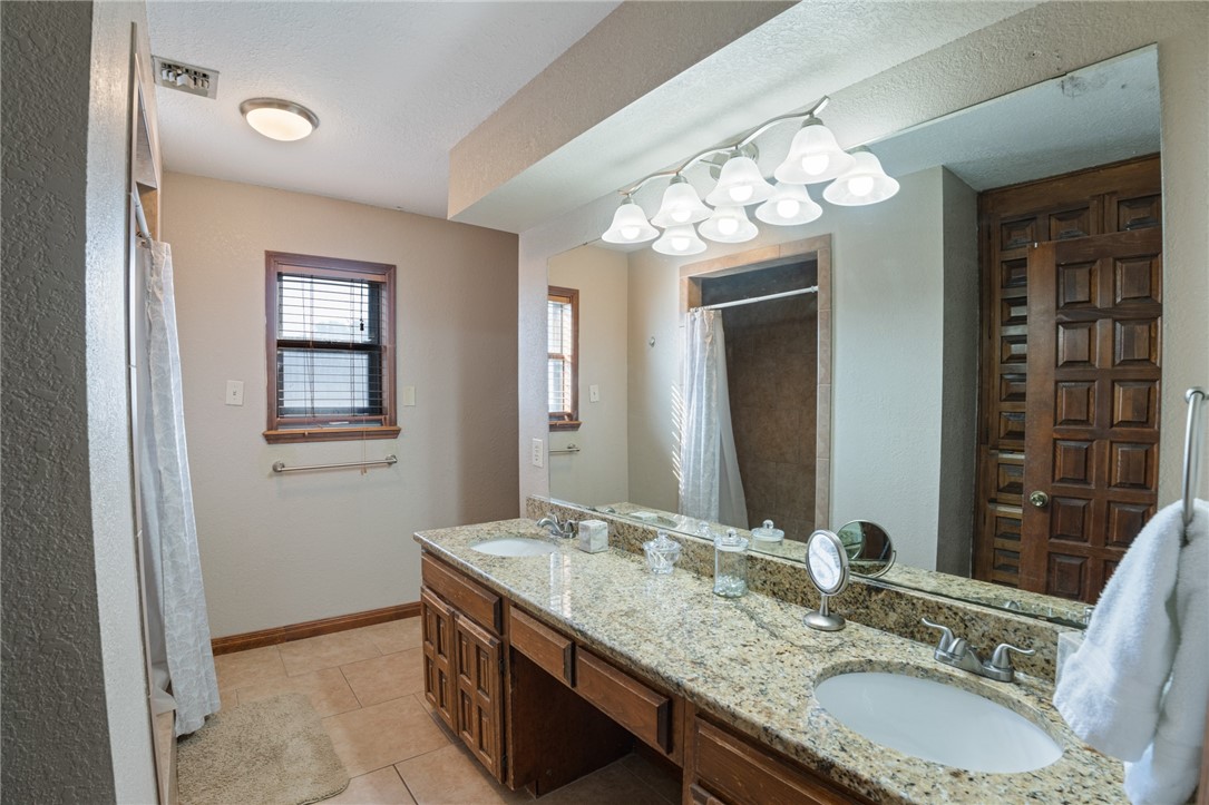 4226 Wood River Dr Property Photo 22